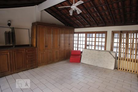 Casa à venda com 196m², 3 quartos e 1 vagaTerraço