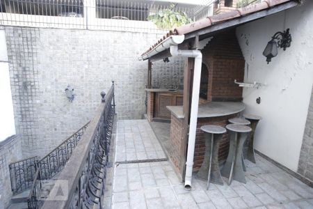 Casa à venda com 196m², 3 quartos e 1 vagaChurrasqueira