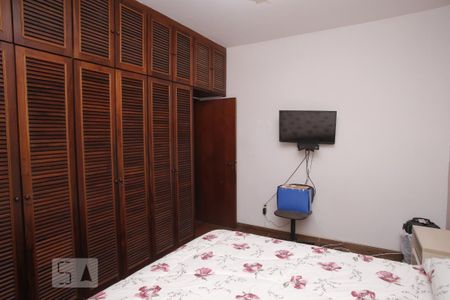 Casa à venda com 196m², 3 quartos e 1 vagaQuarto 1 - Suíte