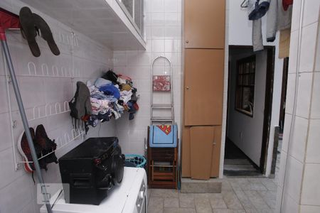 Casa à venda com 196m², 3 quartos e 1 vagaÁrea de Serviço