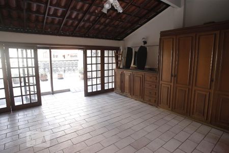 Casa à venda com 196m², 3 quartos e 1 vagaTerraço
