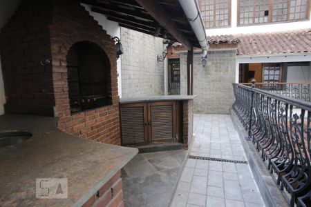 Casa à venda com 196m², 3 quartos e 1 vagaChurrasqueira