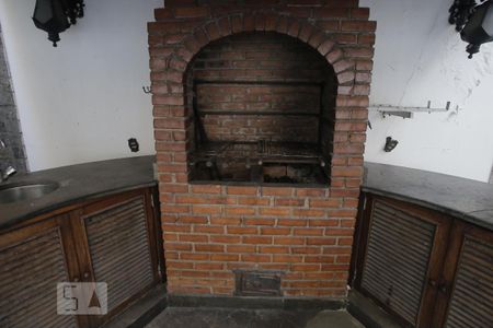 Casa à venda com 196m², 3 quartos e 1 vagaChurrasqueira