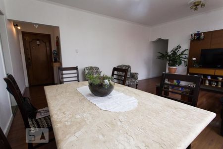 Apartamento à venda com 110m², 2 quartos e sem vagaSala - Mesa de Mármore