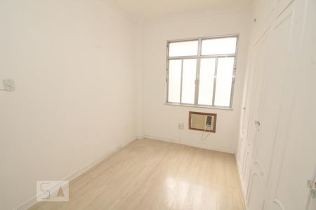 Apartamento à venda com 150m², 3 quartos e 1 vagaQuarto 2