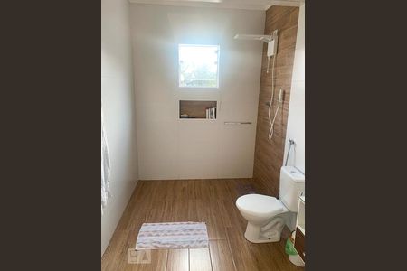 Casa à venda com 350m², 2 quartos e 2 vagasBanheiro 1