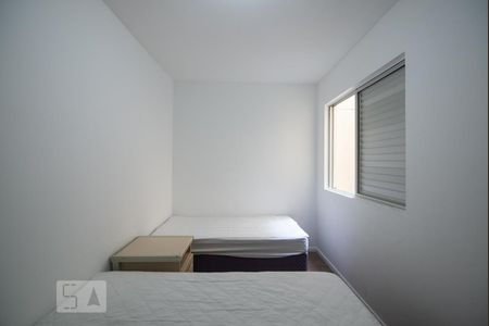 Quarto 2 de apartamento para alugar com 2 quartos, 112m² em Canto, Florianópolis