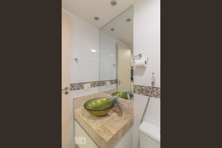 Apartamento à venda com 61m², 3 quartos e 1 vagaBanheiro da Suíte
