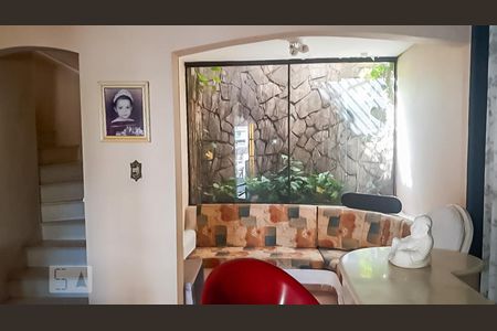 Sala de casa à venda com 3 quartos, 235m² em Jardim das Vertentes, São Paulo