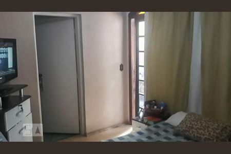 Casa à venda com 235m², 3 quartos e 3 vagasQuarto