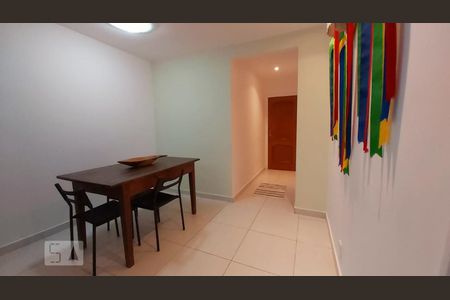 Sala de apartamento para alugar com 3 quartos, 90m² em Recreio dos Bandeirantes, Rio de Janeiro