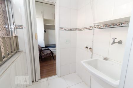Apartamento à venda com 75m², 2 quartos e 1 vaga Apartamento à venda com 75m², 2 quartos e 1 vagaDetalhe da area de serviço