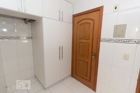 Apartamento à venda com 75m², 2 quartos e 1 vaga Apartamento à venda com 75m², 2 quartos e 1 vagaCozinha - Armários