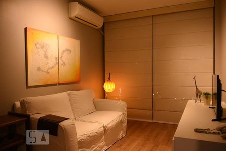 Sala de apartamento para alugar com 1 quarto, 50m² em Botafogo, Rio de Janeiro