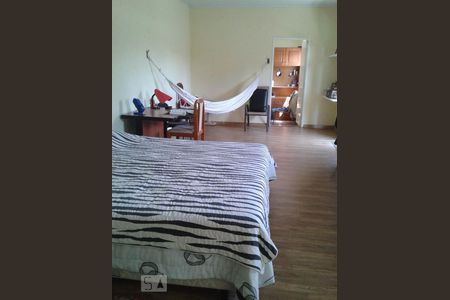 Casa à venda com 296m², 3 quartos e 4 vagas Casa à venda com 296m², 3 quartos e 4 vagasQuarto 1