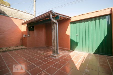 Casa à venda com 65m², 1 quarto e sem vagaQuintal