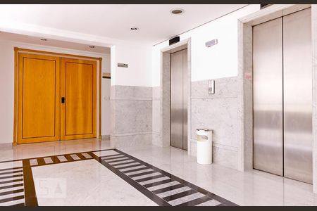 Studio à venda com 34m², 1 quarto e 1 vagaHall Entrada