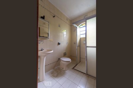 Banheiro Suíte 3 de casa à venda com 3 quartos, 224m² em Vila Vasconcelos, São Paulo