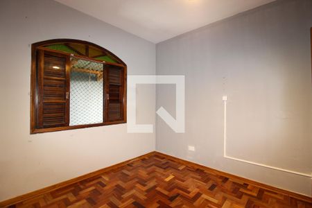 Casa à venda com 224m², 3 quartos e 3 vagasQuarto 2