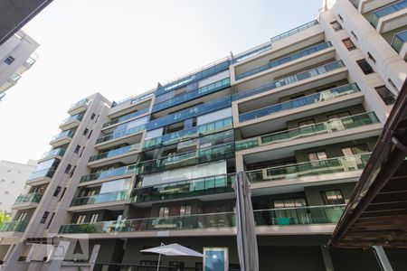 Apartamento para alugar com 139m², 3 quartos e 2 vagas Apartamento para alugar com 139m², 3 quartos e 2 vagasFachada