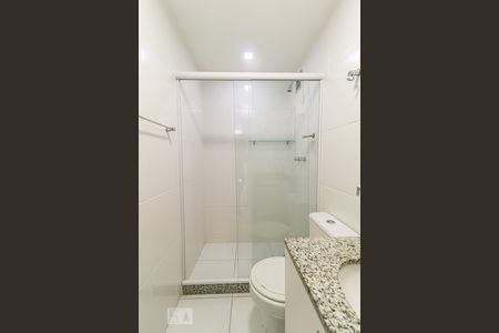 Apartamento para alugar com 139m², 3 quartos e 2 vagas Apartamento para alugar com 139m², 3 quartos e 2 vagasBanheiro da Suíte 1