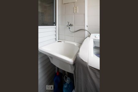 Apartamento para alugar com 58m², 2 quartos e 1 vagaÁrea de Serviço