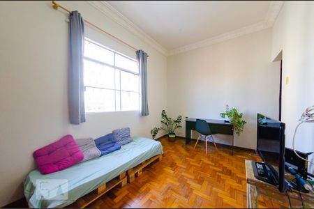 Sala de apartamento para alugar com 2 quartos, 73m² em Nova Suíssa, Belo Horizonte