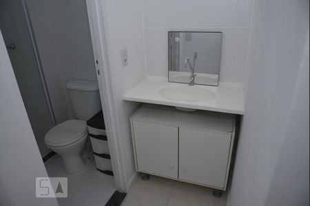 Banheiro Social de apartamento para alugar com 2 quartos, 49m² em Anil, Rio de Janeiro