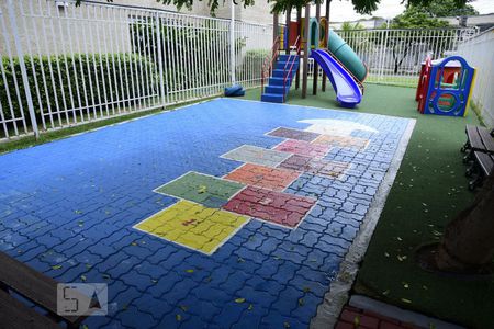 Apartamento para alugar com 49m², 2 quartos e 1 vagaÁrea Comum - Playground