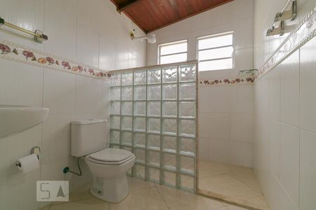 Casa de condomínio à venda com 117m², 5 quartos e 2 vagasBanheiro da Suíte