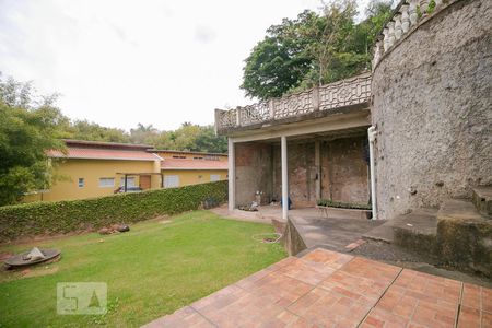 Casa de condomínio à venda com 117m², 5 quartos e 2 vagasQuintal