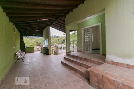 Casa de condomínio à venda com 117m², 5 quartos e 2 vagasChurrasqueira