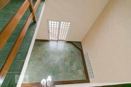 Casa de condomínio à venda com 117m², 5 quartos e 2 vagasSala