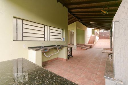 Casa de condomínio à venda com 117m², 5 quartos e 2 vagasChurrasqueira