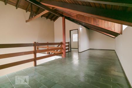 Casa de condomínio à venda com 117m², 5 quartos e 2 vagasMezanino