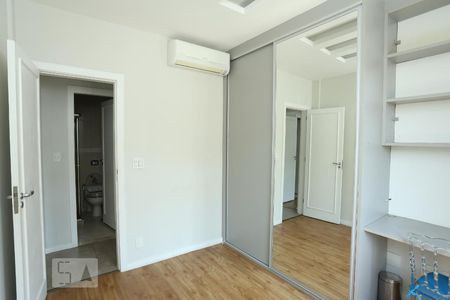 Quarto de apartamento para alugar com 2 quartos, 92m² em Copacabana, Rio de Janeiro