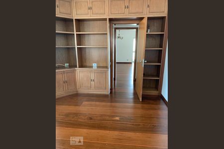 Apartamento à venda com 200m², 3 quartos e 2 vagas Apartamento à venda com 200m², 3 quartos e 2 vagasQuarto 1