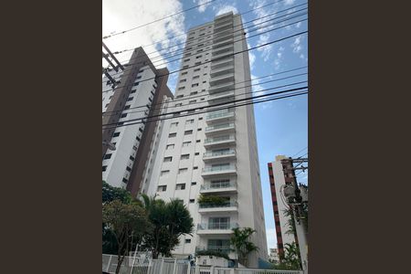 Apartamento à venda com 200m², 3 quartos e 2 vagas Apartamento à venda com 200m², 3 quartos e 2 vagasFachada