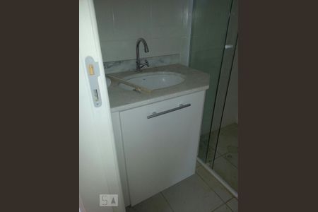Banheiro de apartamento para alugar com 2 quartos, 68m² em Maranhão, São Paulo
