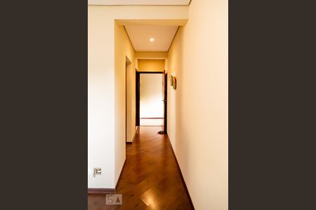 Casa à venda com 332m², 4 quartos e 4 vagasSuíte Master