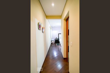 Casa à venda com 332m², 4 quartos e 4 vagasSuíte Master