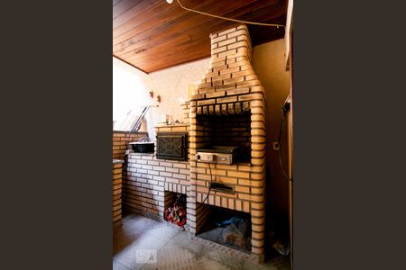 Casa à venda com 332m², 4 quartos e 4 vagasChurrasqueira