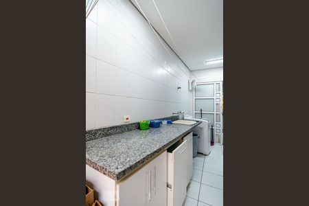 Casa à venda com 332m², 4 quartos e 4 vagasÁrea de serviço