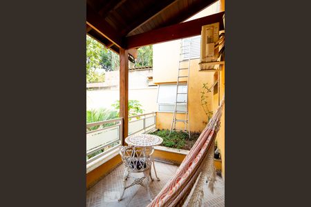 Casa à venda com 332m², 4 quartos e 4 vagasVaranda Suíte Master