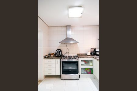 Casa à venda com 332m², 4 quartos e 4 vagasCozinha