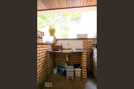 Casa à venda com 332m², 4 quartos e 4 vagasChurrasqueira