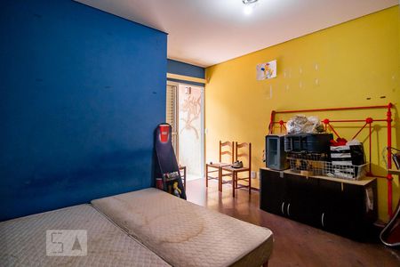 Casa à venda com 332m², 4 quartos e 4 vagasSuíte 3