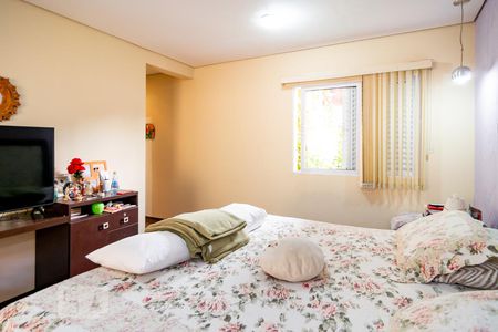 Casa à venda com 332m², 4 quartos e 4 vagasSuíte Master