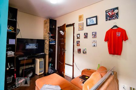 Casa à venda com 332m², 4 quartos e 4 vagasSuíte 2