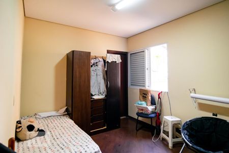 Casa à venda com 332m², 4 quartos e 4 vagasSuíte 1